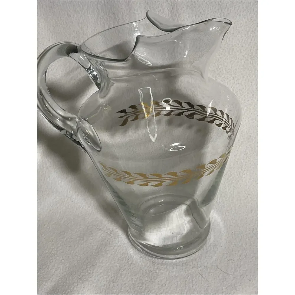 Vintage Gold Wreath 64oz Ice Lip Glass Pitcher